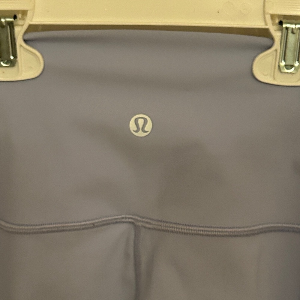 Lululemon Women's size 6 Lavender High-Waisted Leggings - Picture 3 of 5